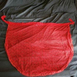 Red lace hip wrap